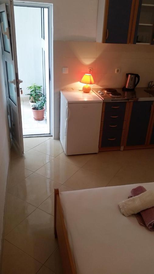 Guesthouse Iva Хвар Экстерьер фото