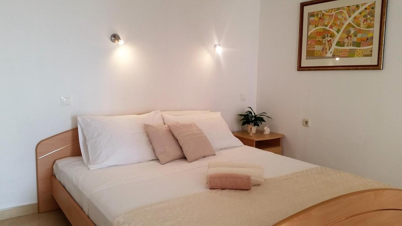 Guesthouse Iva Хвар Экстерьер фото