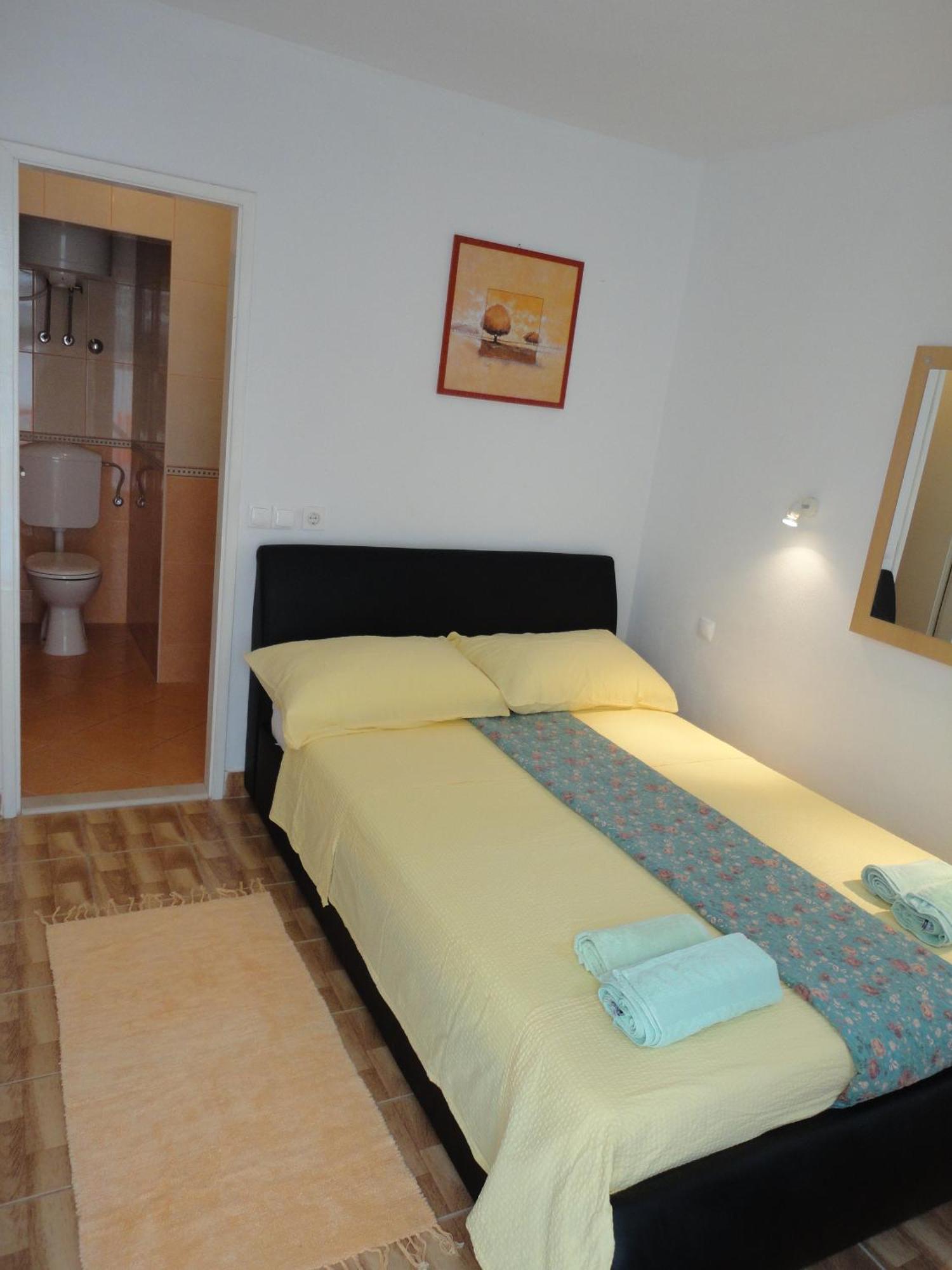Guesthouse Iva Хвар Экстерьер фото